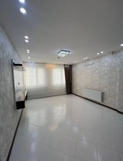 آپارتمان 80 متری دو خوابه در بلوار فروردین گلبهار