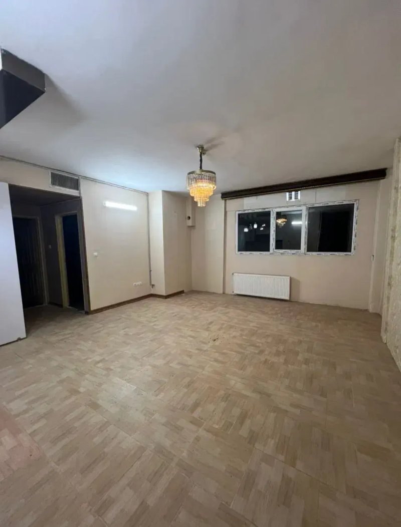 آپارتمان 77 متری دو خوابه در خیابان جمهوری گلبهار13451519254