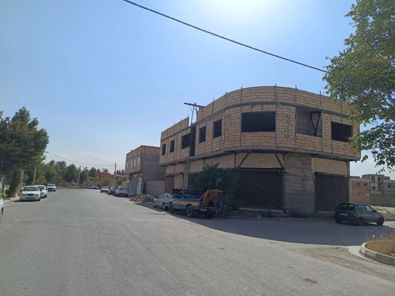 تجاری 340 متری دو خوابه در چناران13447419244