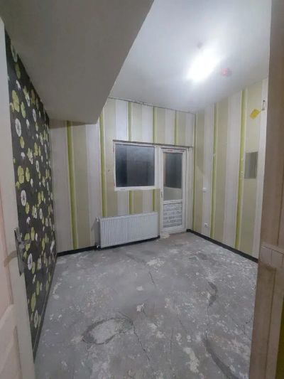 آپارتمان 82 متری سه خوابه در گلبهار