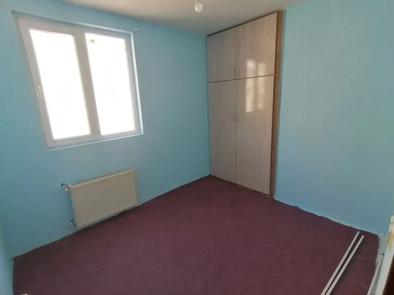 آپارتمان 80 متری دو خوابه در خیابان جمهوری گلبهار13454319329