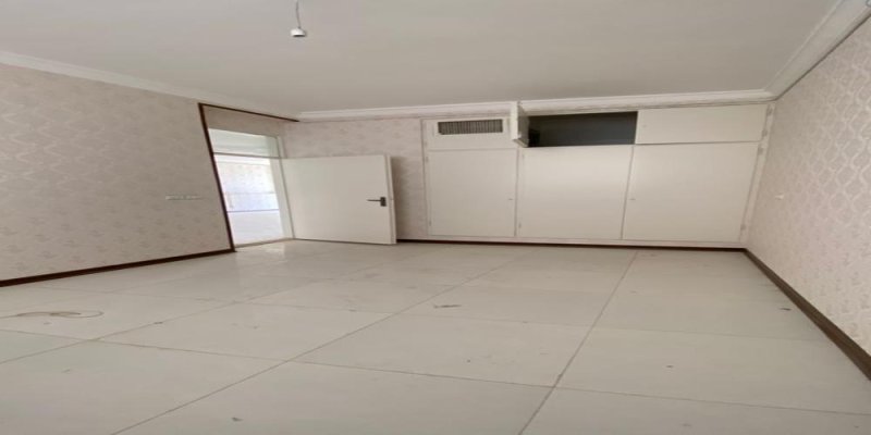 خانه 210 متری دو خوابه در میدان خاتمی یزد13453019296