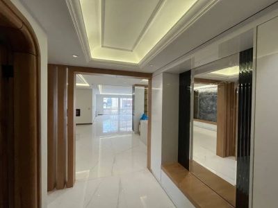 آپارتمان 190 متری سه خوابه در چهارباغ بالا اصفهان