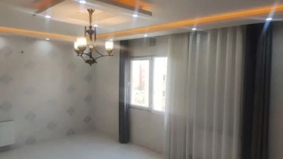 آپارتمان 85 متری دو خوابه در خیابان جمهوری گلبهار