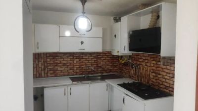 آپارتمان 80 متری دو خوابه در خیابان جمهوری گلبهار