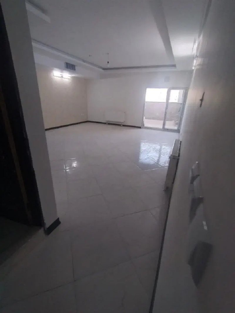 آپارتمان 102 متری دو خوابه در گلبهار13474619571