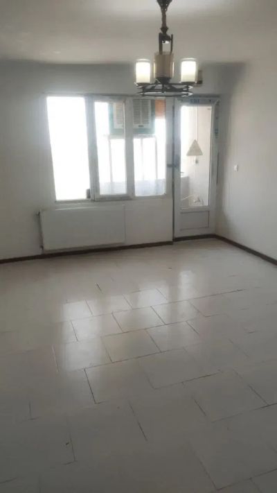 آپارتمان 80 متری دو خوابه در خیابان جمهوری گلبهار