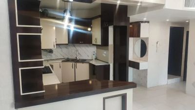 آپارتمان 85 متری دو خوابه در خیابان جمهوری گلبهار