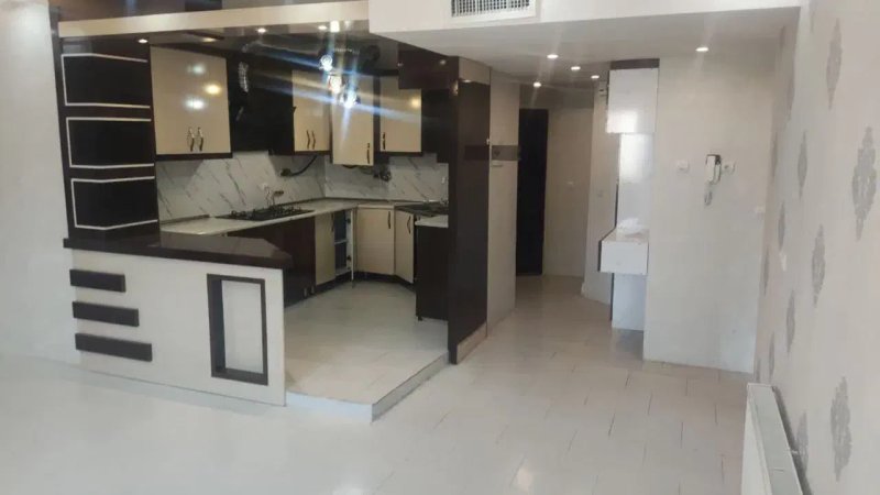 آپارتمان 85 متری دو خوابه در خیابان جمهوری گلبهار13473619529