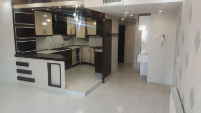 آپارتمان 85 متری دو خوابه در خیابان جمهوری گلبهار