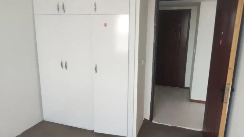 آپارتمان 80 متری دو خوابه در خیابان جمهوری گلبهار13474819579