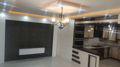 آپارتمان 85 متری دو خوابه در خیابان جمهوری گلبهار