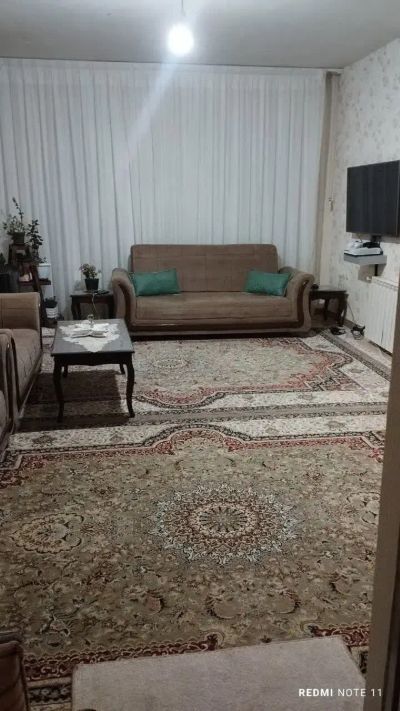 آپارتمان 85 متری دو خوابه در گلبهار