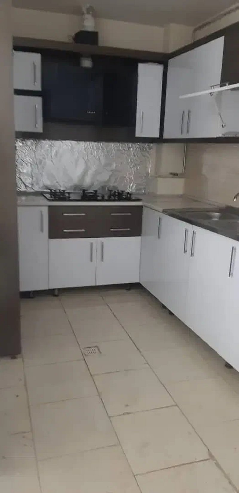 آپارتمان 70 متری دو خوابه در خیابان جمهوری گلبهار13475219593