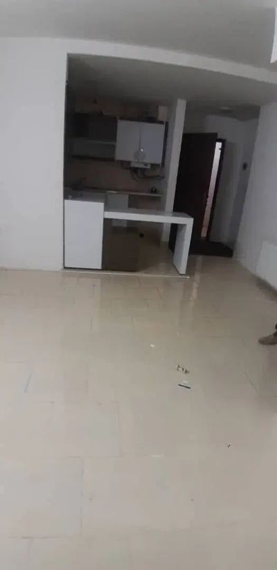 آپارتمان 70 متری دو خوابه در خیابان جمهوری گلبهار