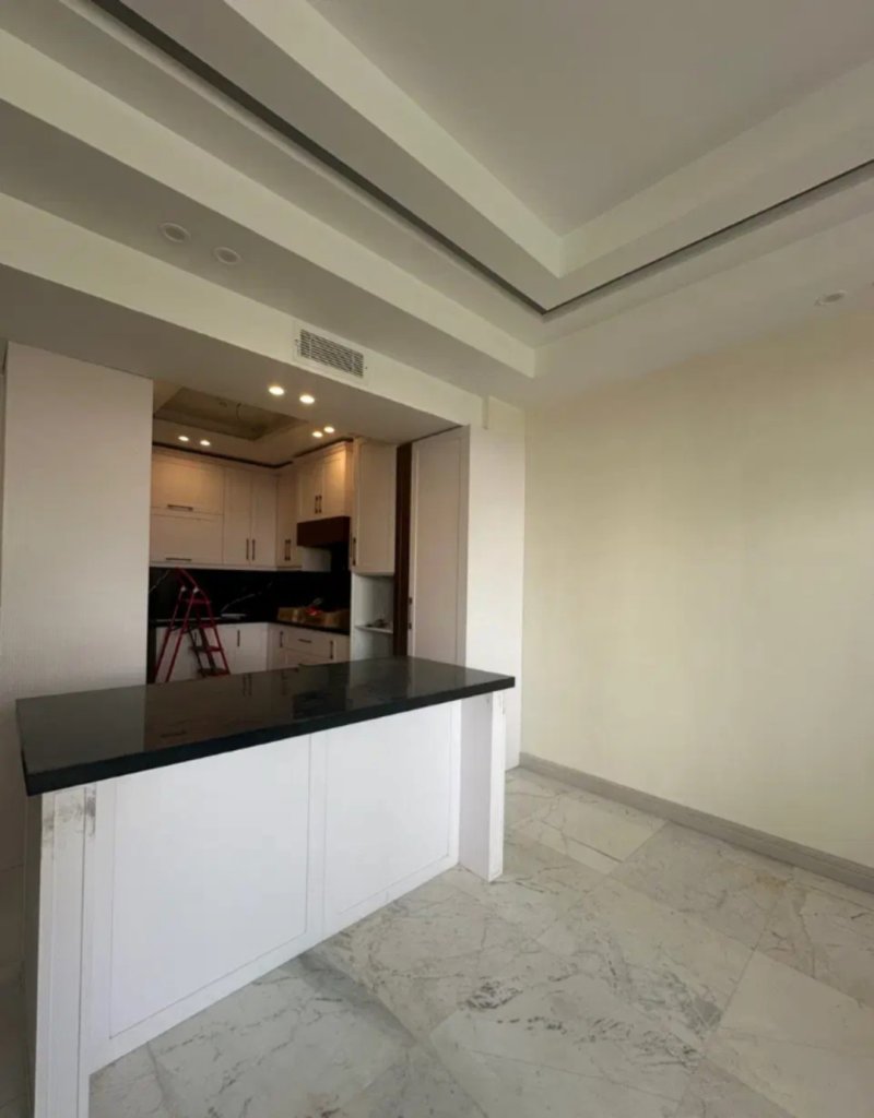 آپارتمان 170 متری سه خوابه در آجودانیه غربی تهران13481819728