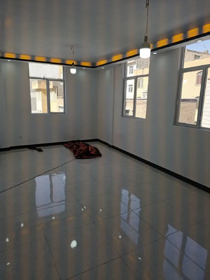آپارتمان 56 متری دو خوابه در خواجه نصیر طوسی تهران13483219755