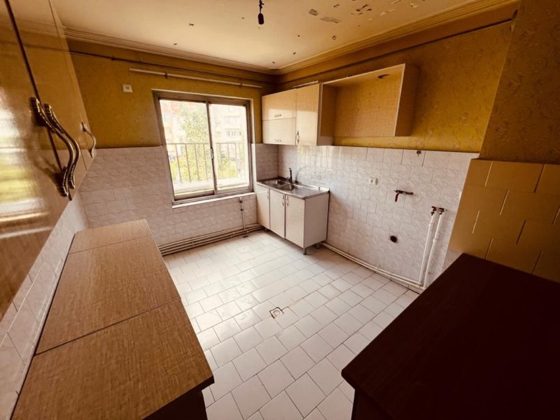 آپارتمان 68 متری یک خوابه در باغمیشه تبریز13486719815