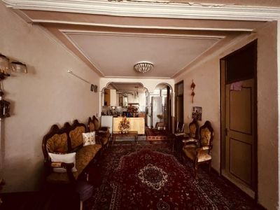 خانه 122 متری چهارخوابه در میدان ارغوان تبریز