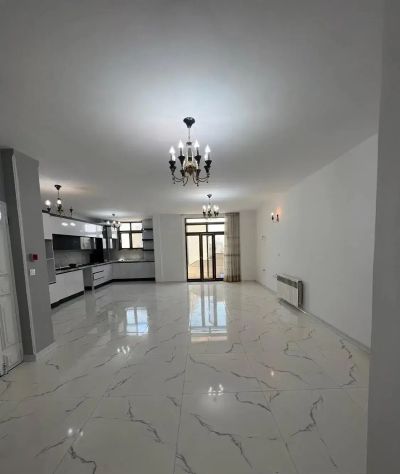 آپارتمان 82 متری دو خوابه در شهرک صنایع اراک