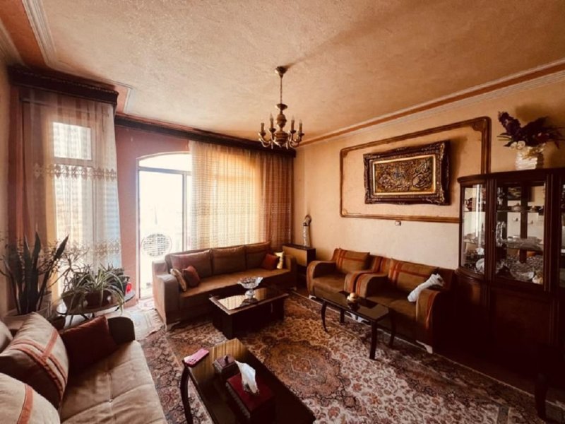 خانه 122 متری چهارخوابه در میدان ارغوان تبریز13490419890