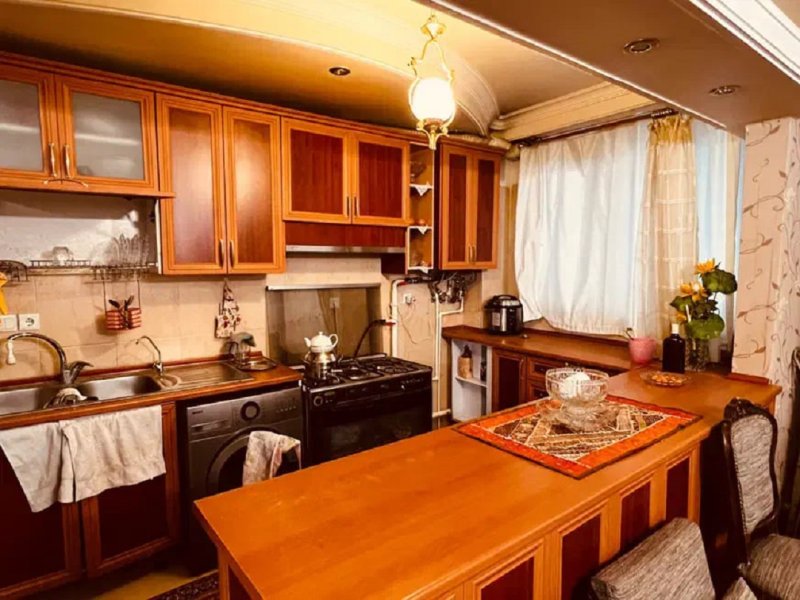 آپارتمان 92 متری دو خوابه در شریعتی جنوبی تبریز13484619781