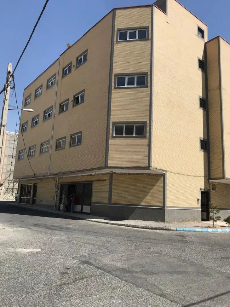 آپارتمان 70 متری دو خوابه در سهند تبریز13490319884