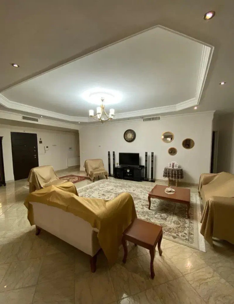 آپارتمان 100 متری دو خوابه در بلوار عدل تهران13502120075