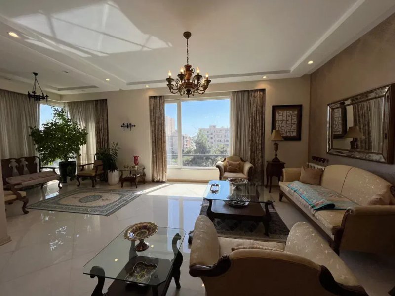 آپارتمان 160 متری سه خوابه در سعادت آباد تهران13491719931