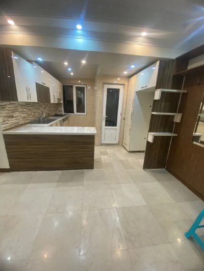 آپارتمان 86 متری دو خوابه در ستارخان تهران