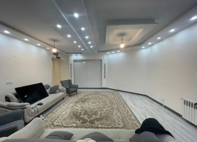 آپارتمان 95 متری دو خوابه در پونک تهران