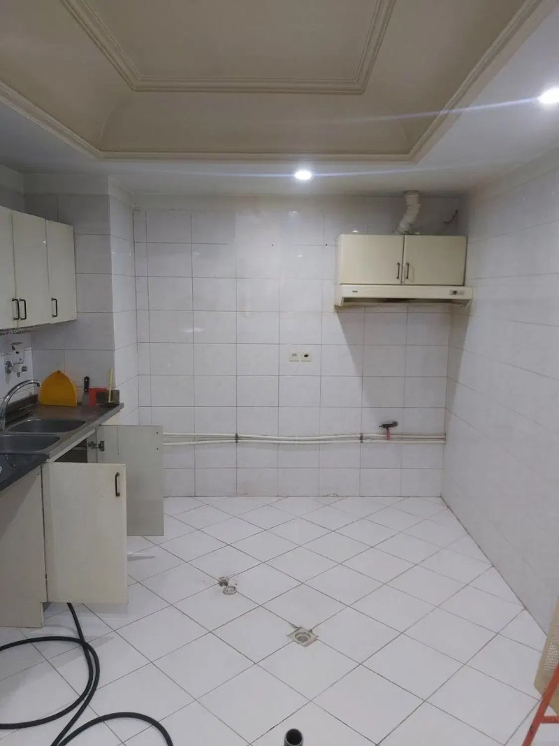 آپارتمان 85 متری یک خوابه در چیذر تهران13508520185