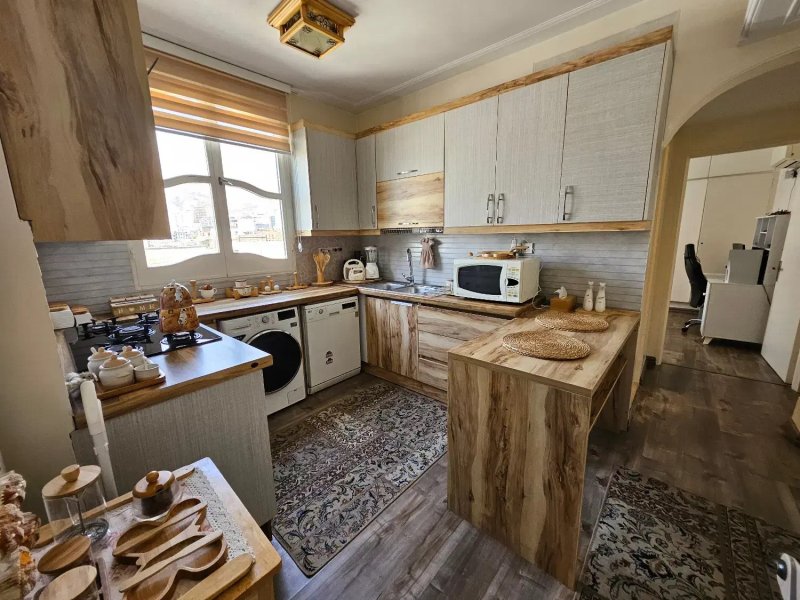 آپارتمان 74 متری یک خوابه در چیذر تهران13508320176