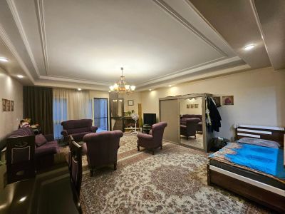 آپارتمان 108 متری دو خوابه در چیذر تهران