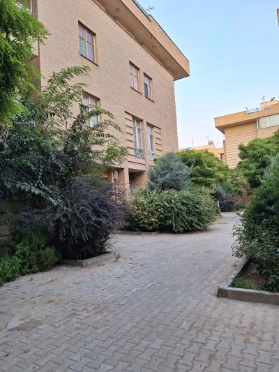 آپارتمان 100 متری دو خوابه در فرهنگیان کرمانشاه