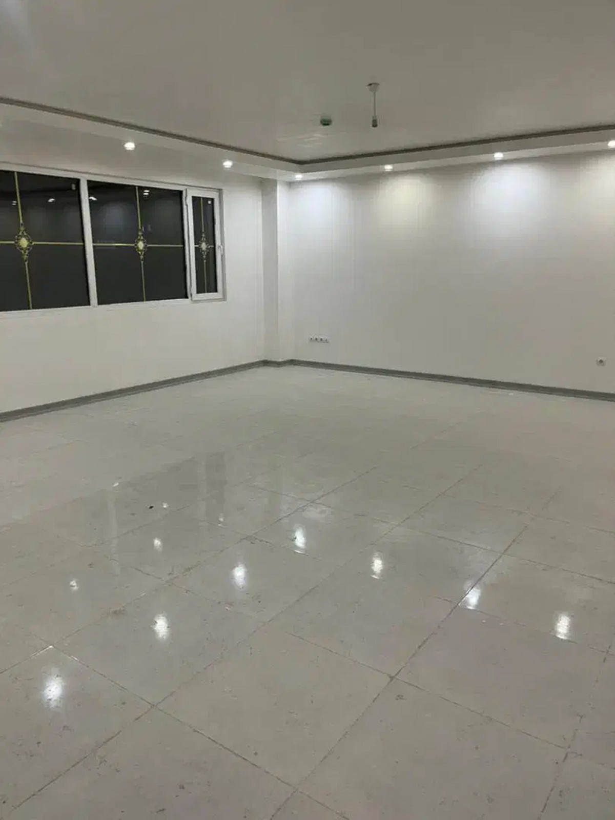 آپارتمان 113 متری دو خوابه در خیابان مصطفی خمینی اراک 2