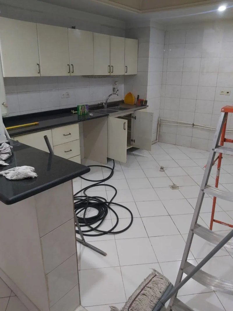 آپارتمان 85 متری یک خوابه در چیذر تهران13508520184