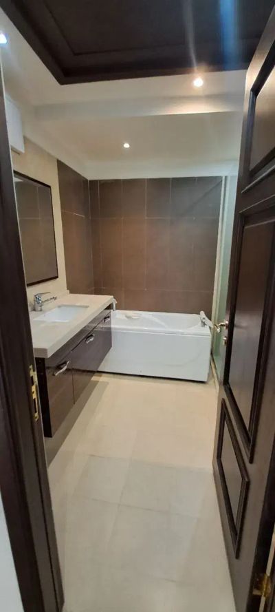 آپارتمان 180 متری سه خوابه در قیطریه تهران