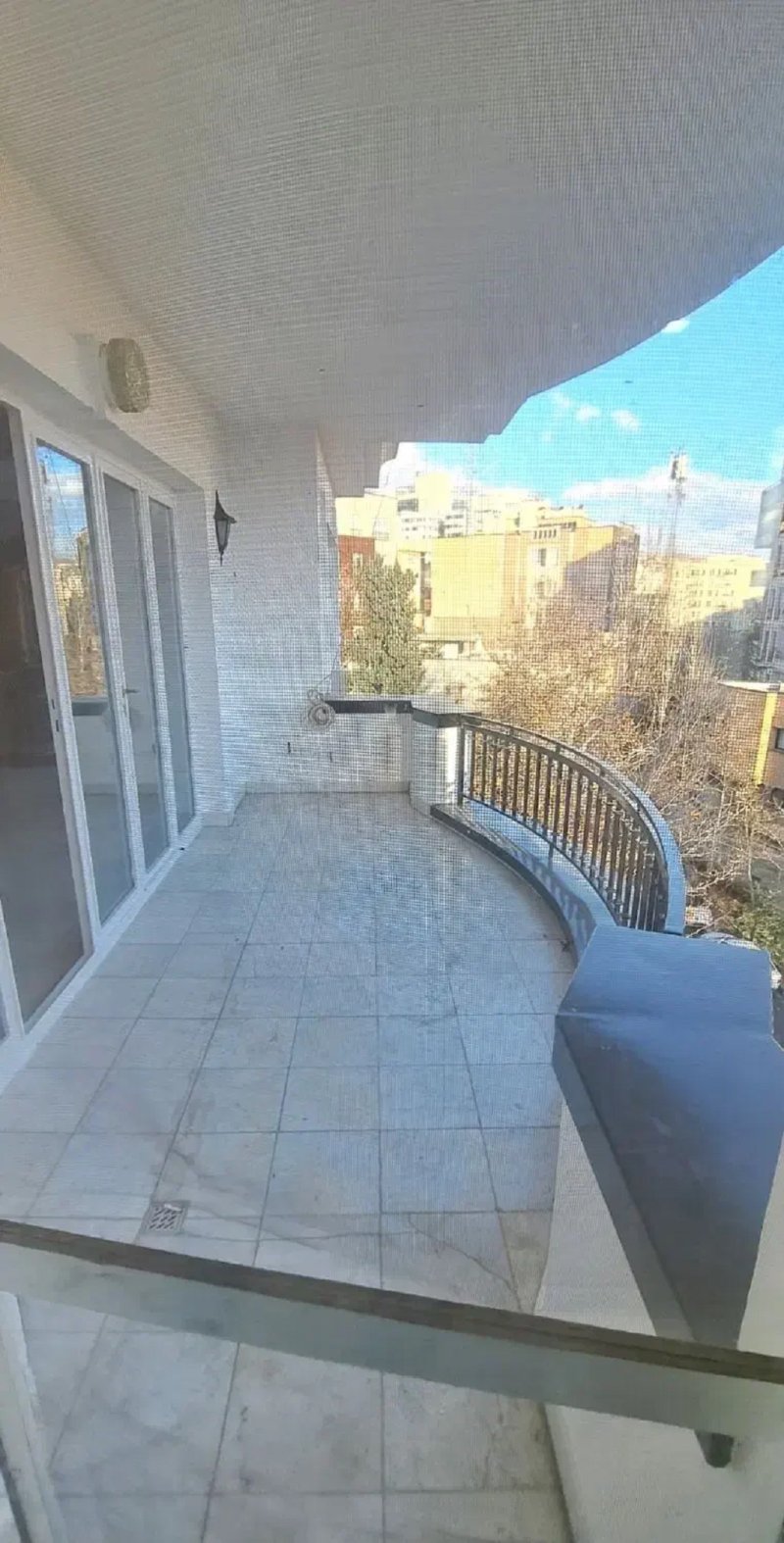 آپارتمان 210 متری سه خوابه در نیاوران تهران13509320223