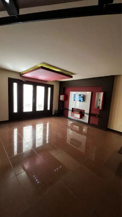 آپارتمان 100 متری دو خوابه در ولنجک تهران