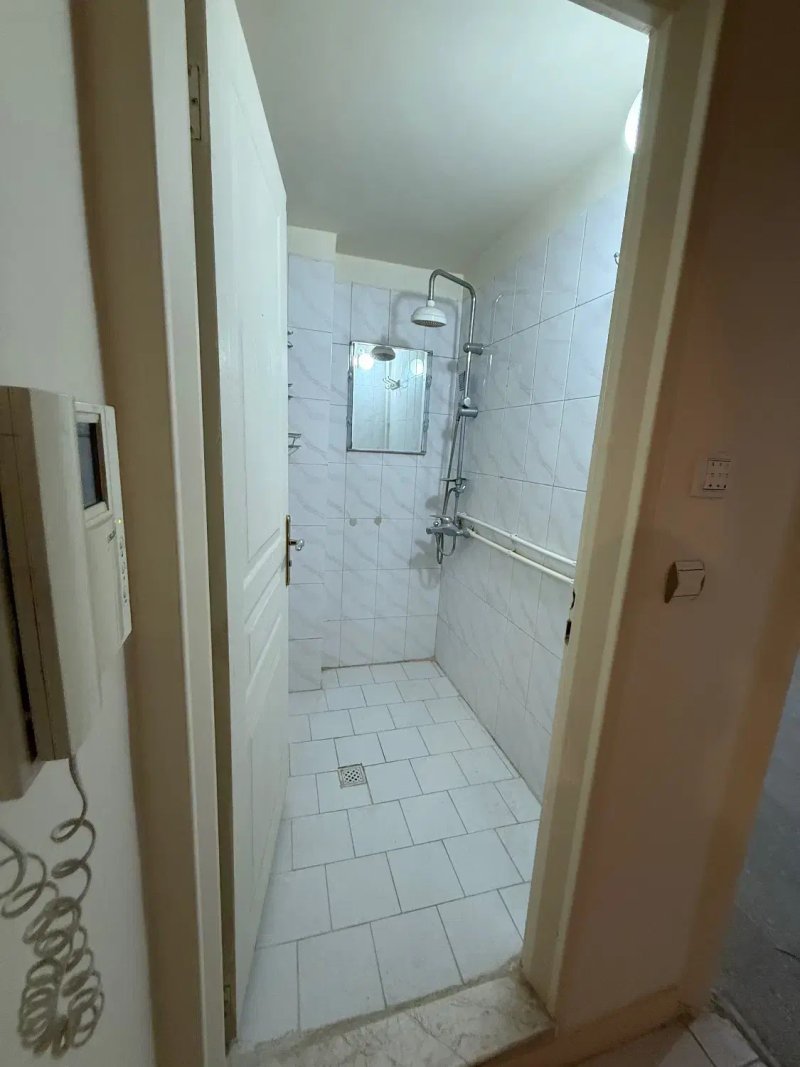 آپارتمان 68 متری دو خوابه در اسکندری تهران13521120377