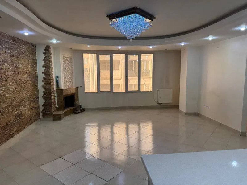 آپارتمان 89 متری دو خوابه در میدان بعثت کرج13530120578