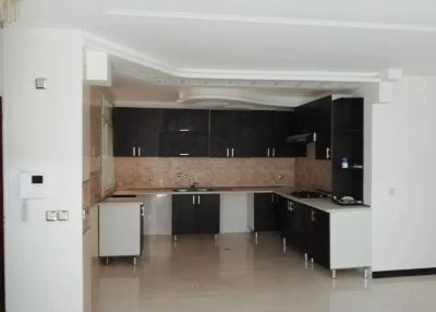 آپارتمان 105 متری دو خوابه در چیذر تهران