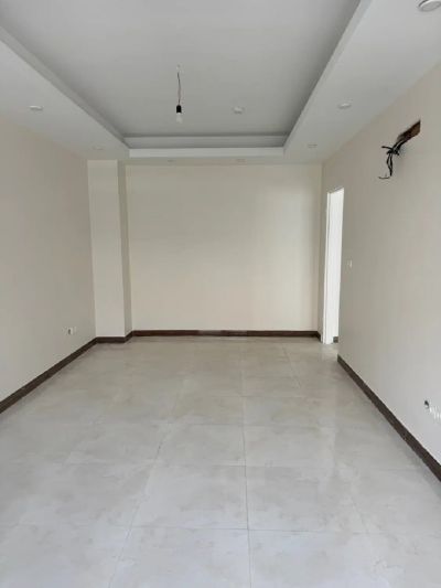 اداری 200 متری یک خوابه در میدان بعثت کرج