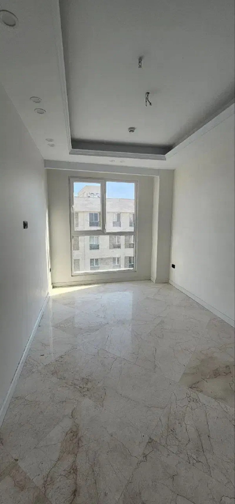 آپارتمان 149 متری سه خوابه در حسین آباد تهران13527020491