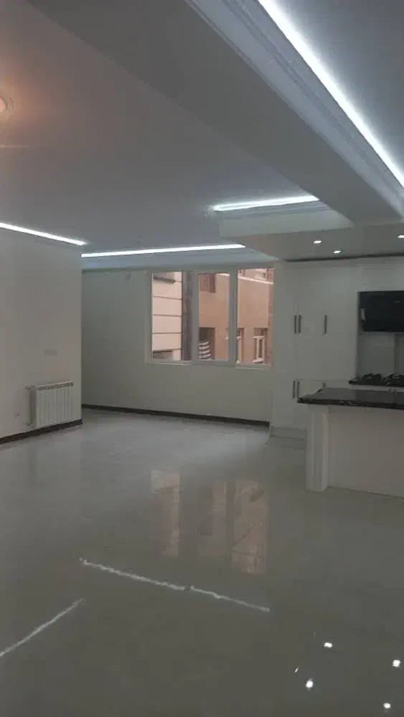 آپارتمان 110 متری دو خوابه در نازی آباد تهران13510720248