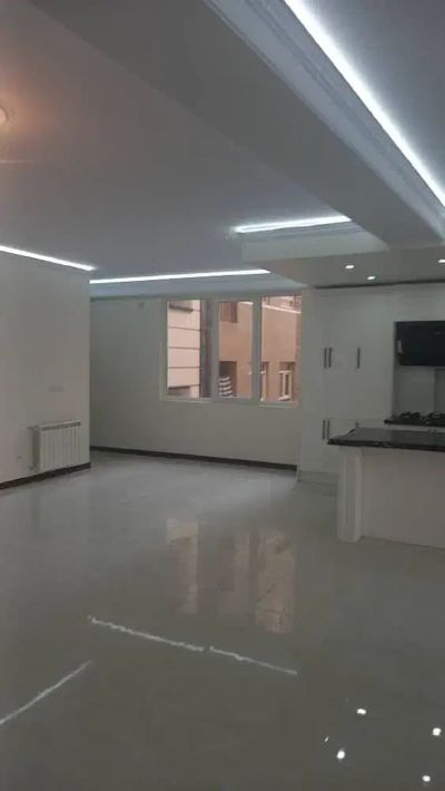 آپارتمان 110 متری دو خوابه در نازی آباد تهران