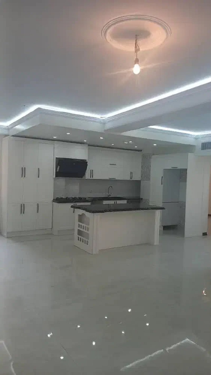 آپارتمان 110 متری دو خوابه در نازی آباد تهران13510720247