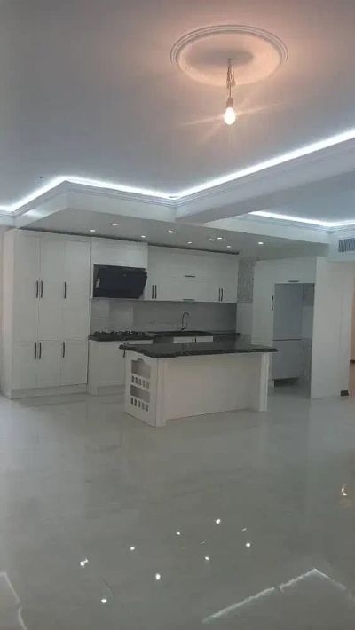 آپارتمان 110 متری دو خوابه در نازی آباد تهران