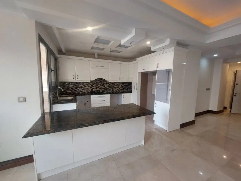 آپارتمان 147 متری سه خوابه در حسین آباد تهران13526820490